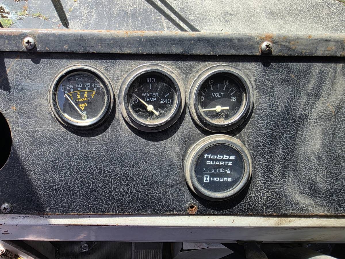 Sisu-magnum-ottawa-trucks-diesel-1994-white-4