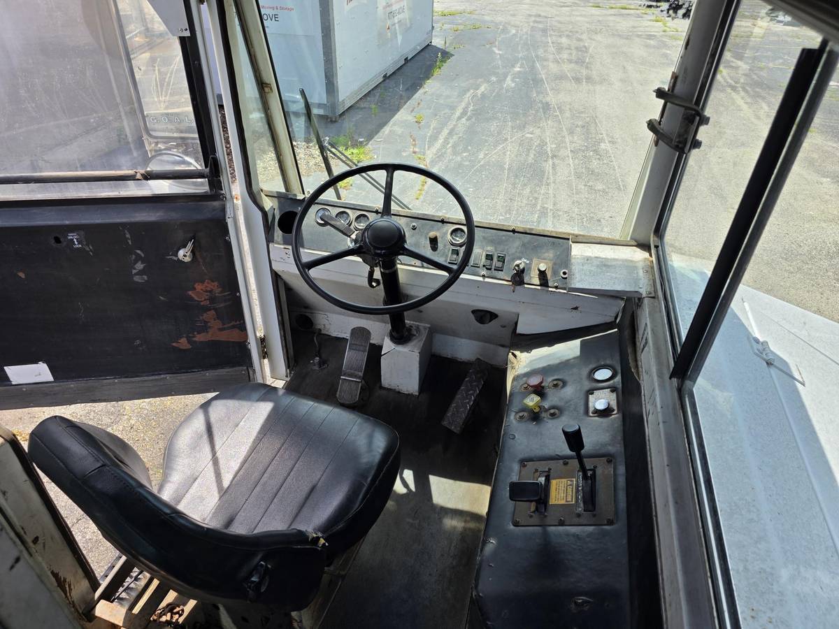 Sisu-magnum-ottawa-trucks-diesel-1994-white-5