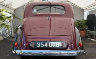 Standard-triumph-1948-19