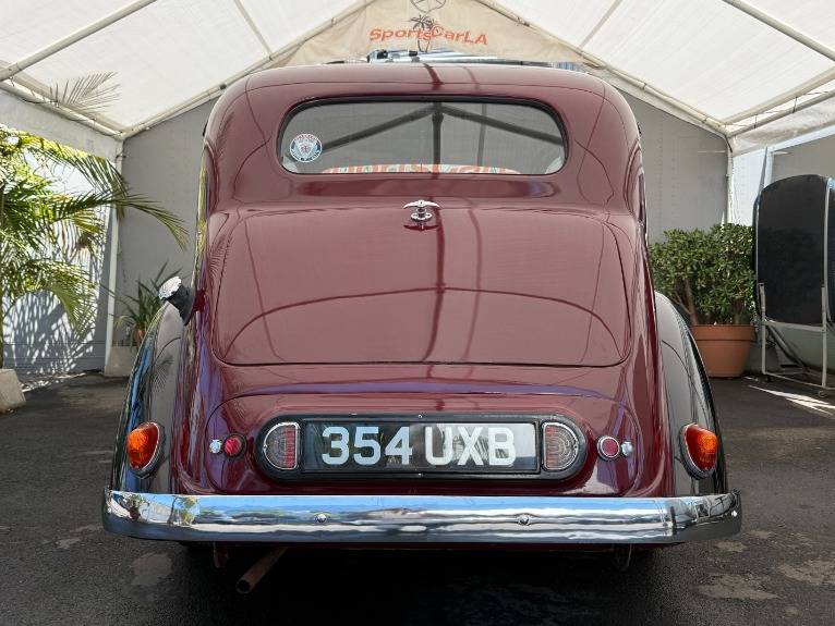 Standard-triumph-1948-19