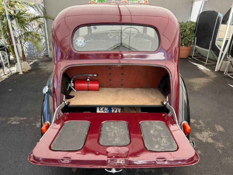 Standard-triumph-1948-21