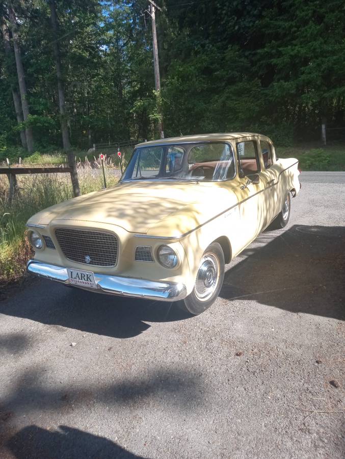 Studabaker-lark-2-door-1960-yellow-1