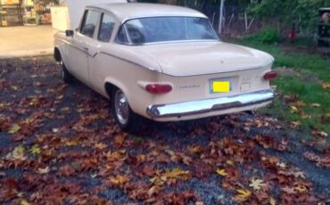 Studabaker-lark-2-door-1960-yellow