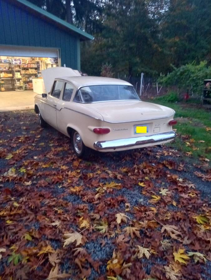 Studabaker-lark-2-door-1960-yellow
