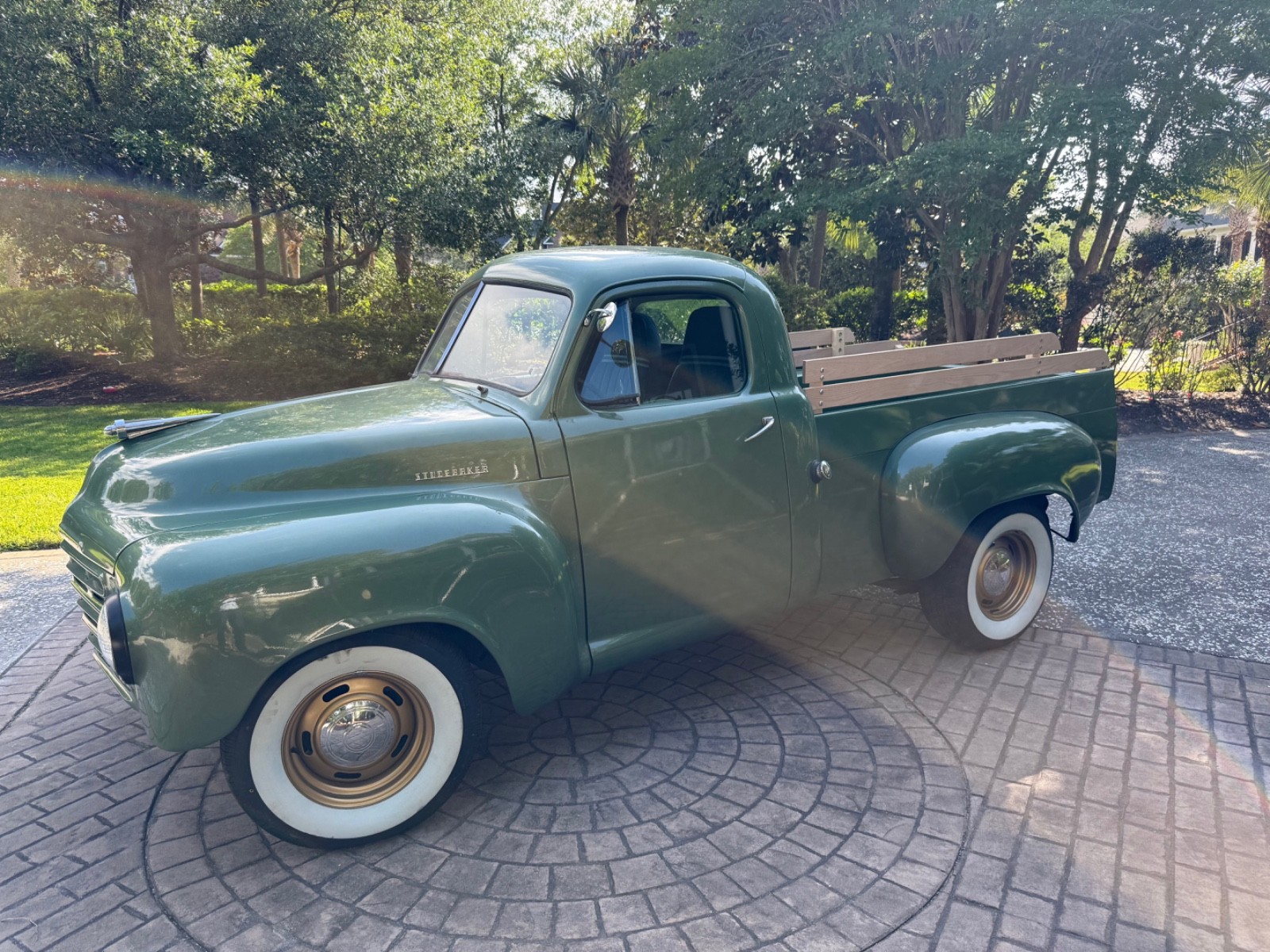 Studebaker-2R-C2-1953-Standard-Cab-Pickup-1