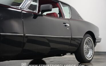 Studebaker-Avanti-1984-Coupe-26
