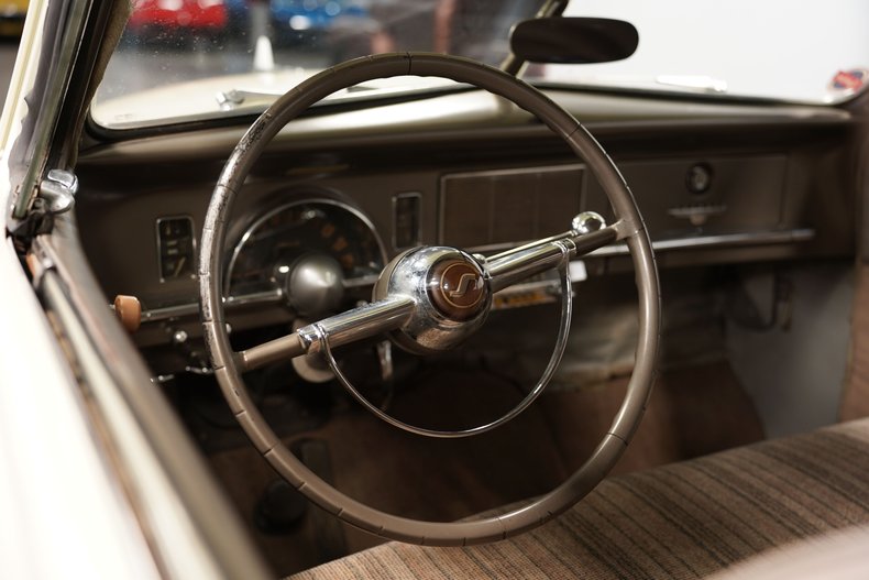 Studebaker-Champion-1950-White-Gray-41