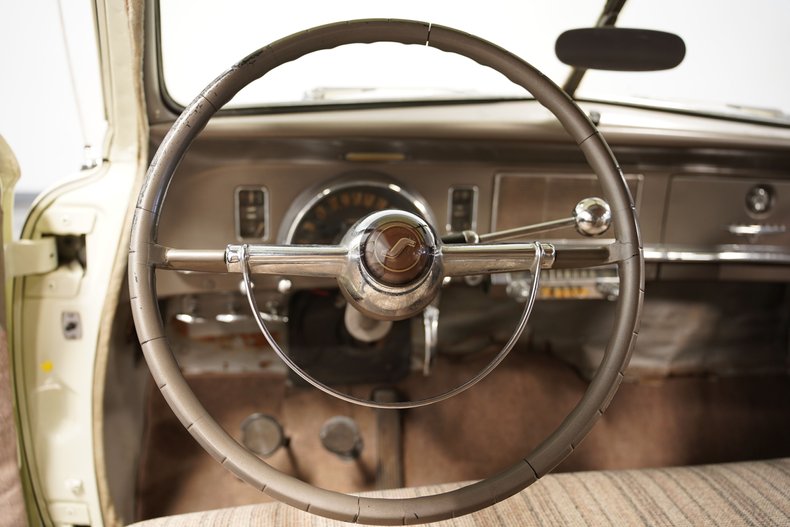 Studebaker-Champion-1950-White-Gray-42