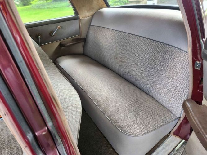 Studebaker-Champion-1951-Burgundy-Gray-7