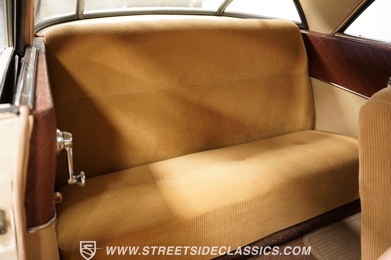 Studebaker-Champion-1952-Cream-Brown-13