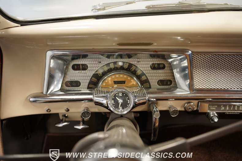 Studebaker-Champion-1952-Cream-Brown-42