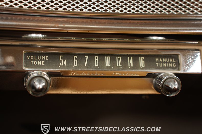 Studebaker-Champion-1952-Cream-Brown-44