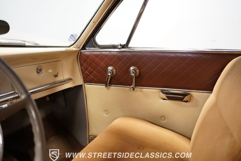 Studebaker-Champion-1952-Cream-Brown-45