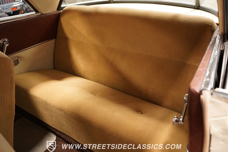 Studebaker-Champion-1952-Cream-Brown-7