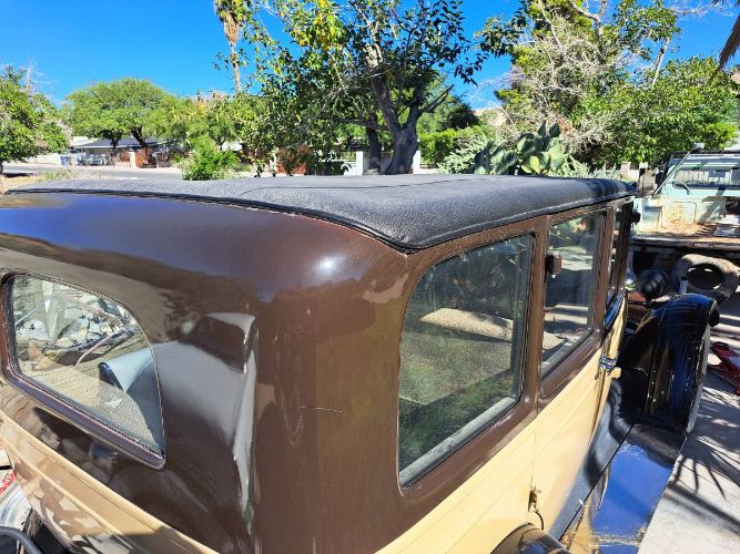 Studebaker-Commander-1927-Brown-7