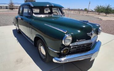 Studebaker-Commander-1948-Parkway-Green-White-1