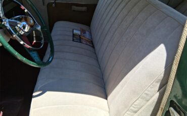 Studebaker-Commander-1948-Parkway-Green-White-11