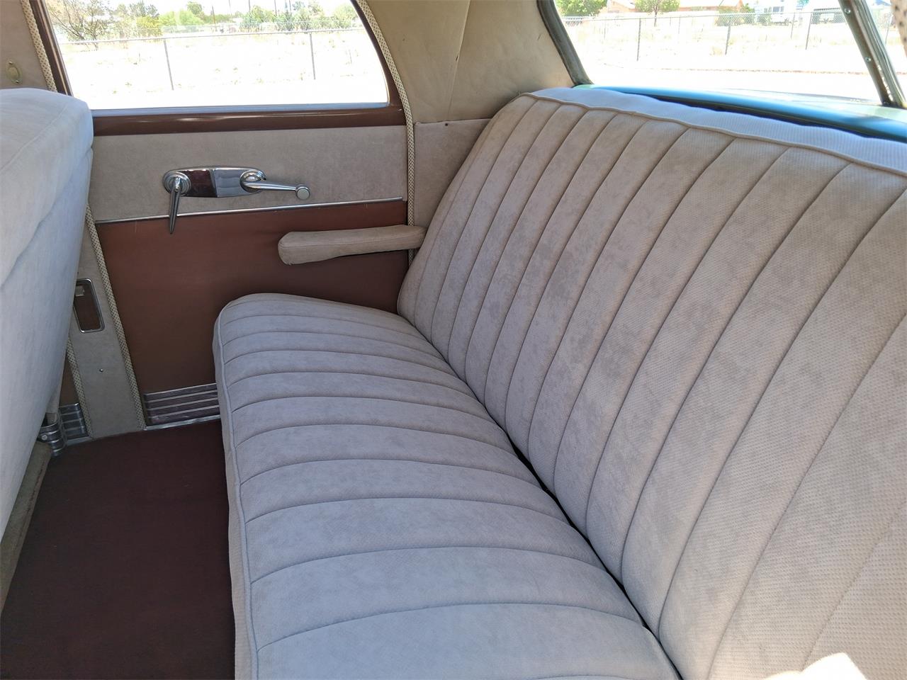 Studebaker-Commander-1948-Parkway-Green-White-13
