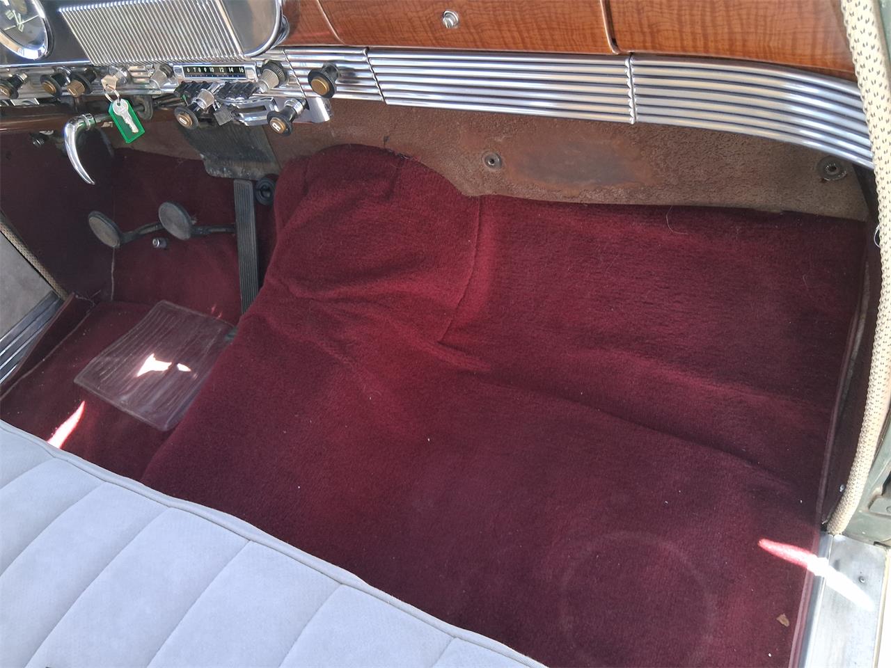 Studebaker-Commander-1948-Parkway-Green-White-15