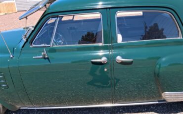 Studebaker-Commander-1948-Parkway-Green-White-20