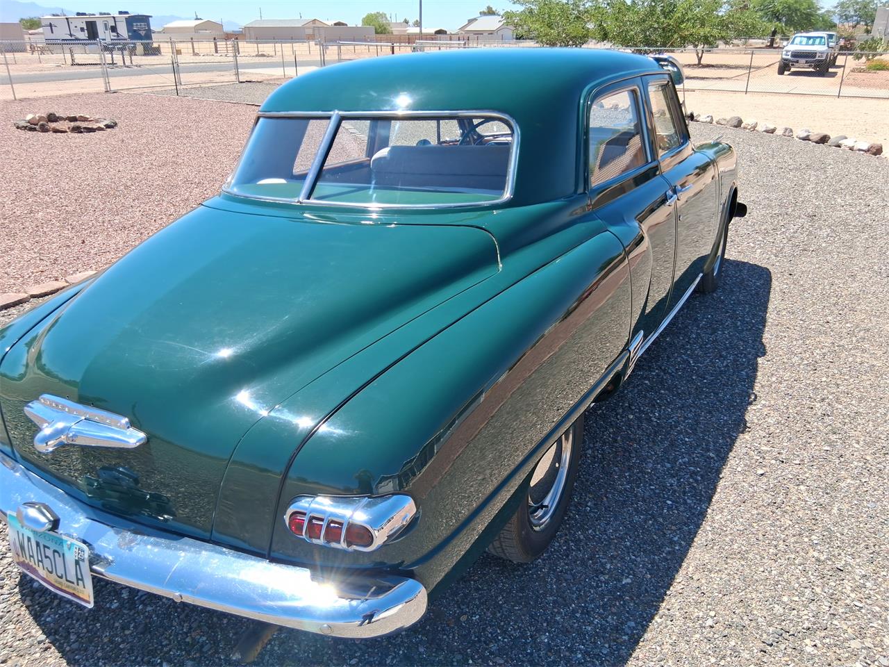 Studebaker-Commander-1948-Parkway-Green-White-24
