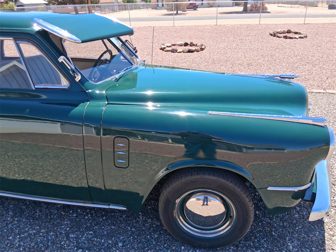 Studebaker-Commander-1948-Parkway-Green-White-26