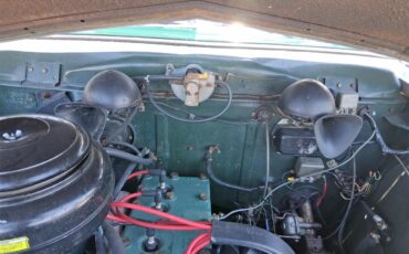 Studebaker-Commander-1948-Parkway-Green-White-9
