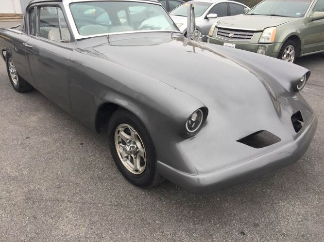 Studebaker-Commander-1953-White-Leather-5