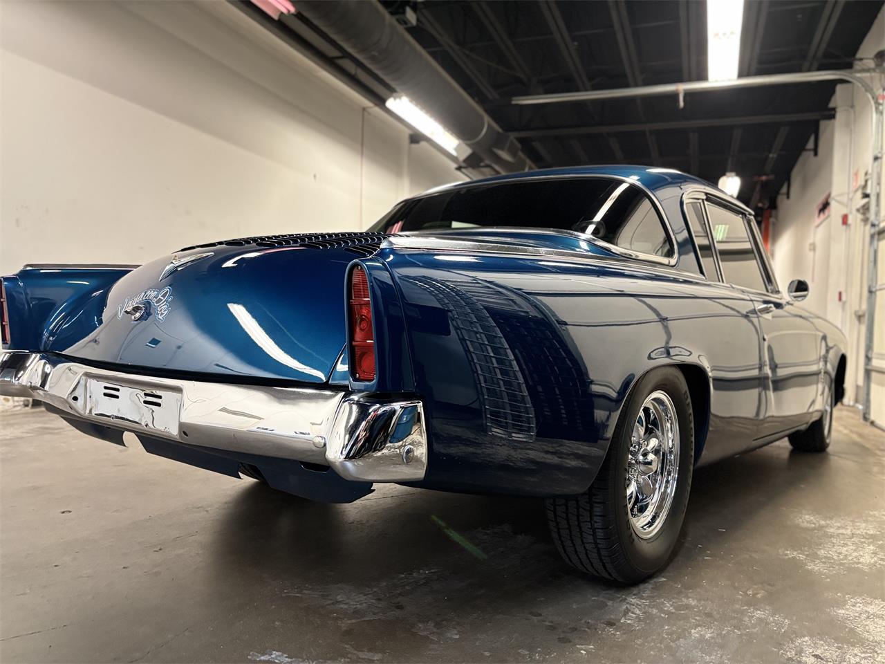 Studebaker-Coupe-1953-Custom-metallic-blue-Black-1