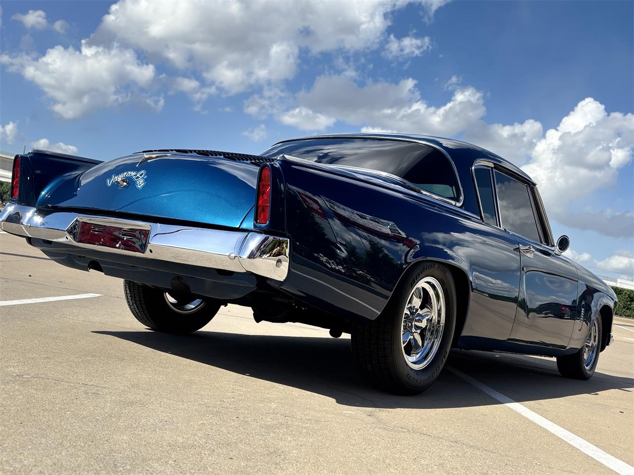 Studebaker-Coupe-1953-Custom-metallic-blue-Black-2
