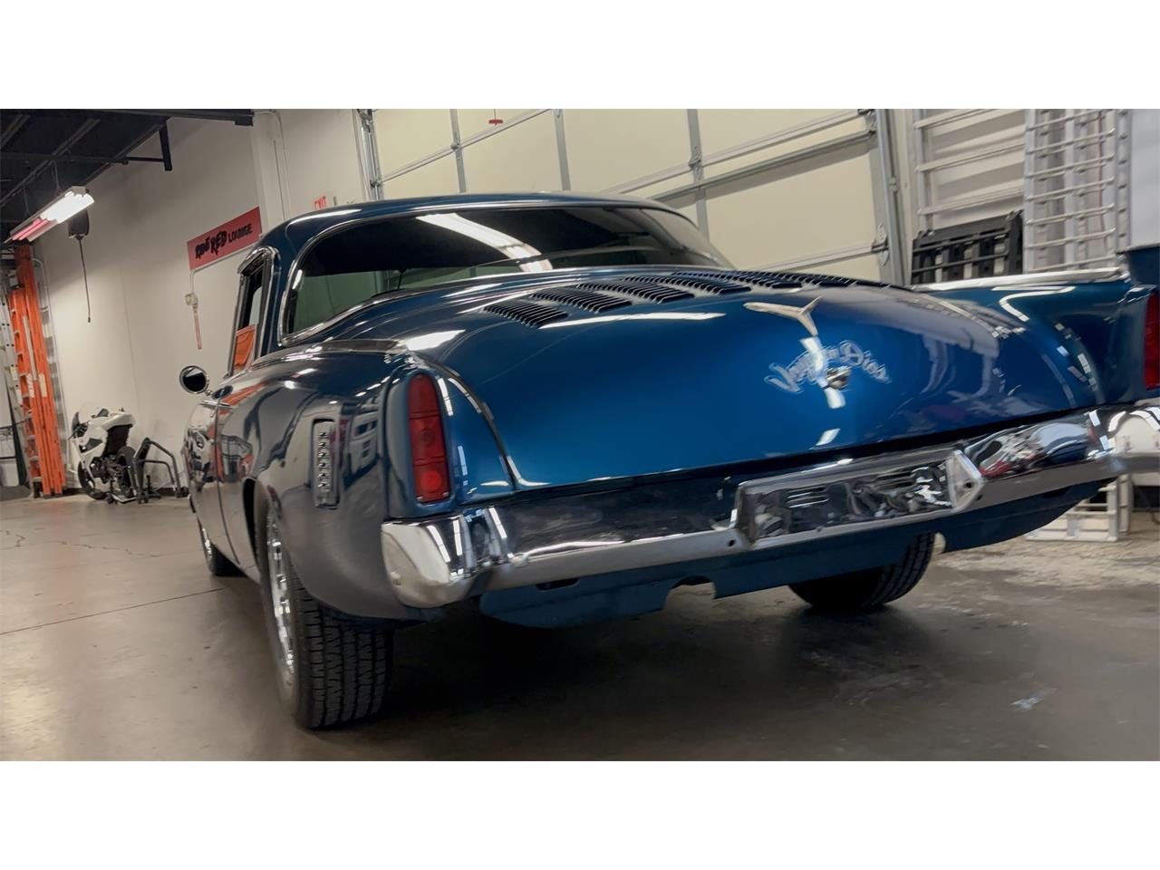 Studebaker-Coupe-1953-Custom-metallic-blue-Black-4
