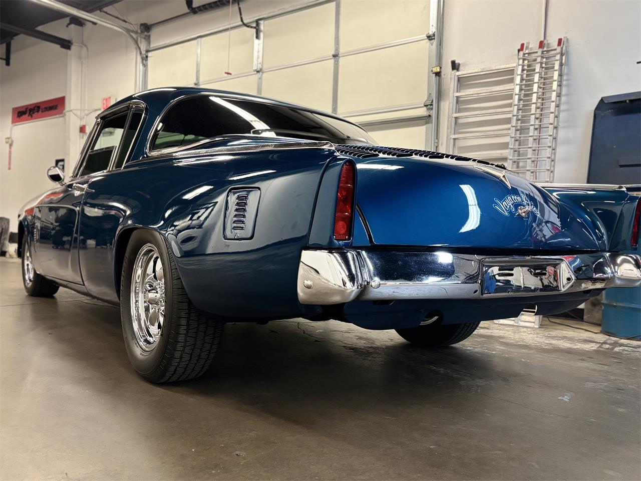 Studebaker-Coupe-1953-Custom-metallic-blue-Black-6
