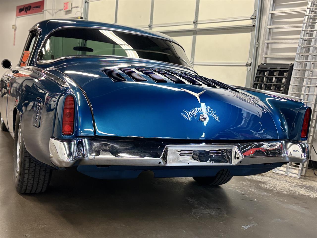 Studebaker-Coupe-1953-Custom-metallic-blue-Black-7