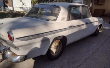 Studebaker-Cruiser-1963-White-Brown-5