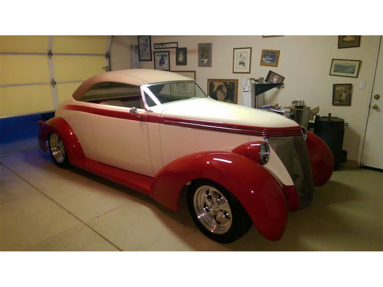Studebaker-Custom-1937-Creme-amp-Dago-Red-Creme-amp-Dago-Red-4