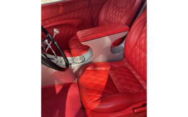 Studebaker-Dictator-1937-Silver-Red-12