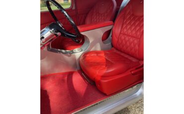 Studebaker-Dictator-1937-Silver-Red-3