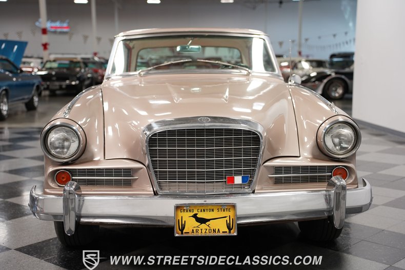 Studebaker-Gran-turismo-1963-Gold-Red-20