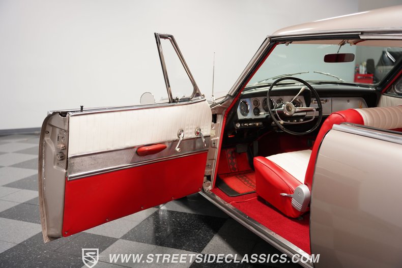 Studebaker-Gran-turismo-1963-Gold-Red-39