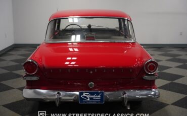 Studebaker-Lark-1962-Sedan-28
