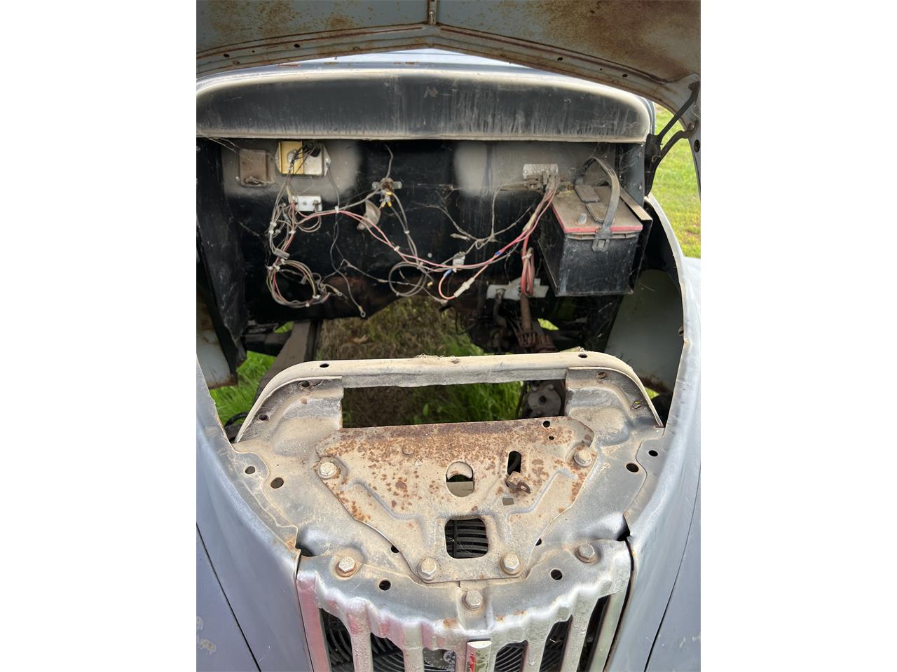 Studebaker-Pickup-1941-Black-Primer-Black-Primer-and-Red-11