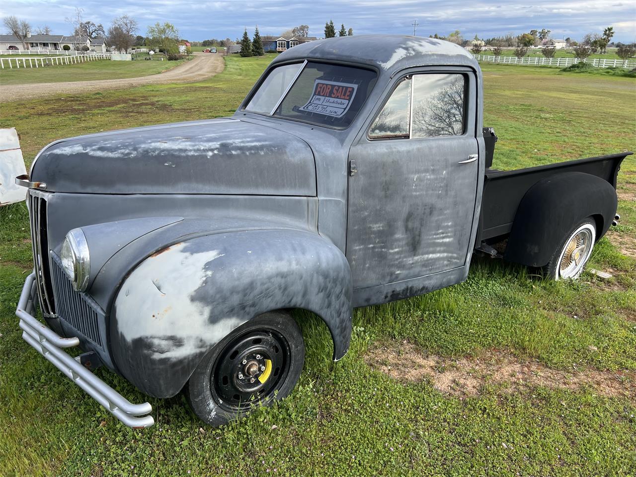 Studebaker-Pickup-1941-Black-Primer-Black-Primer-and-Red-2