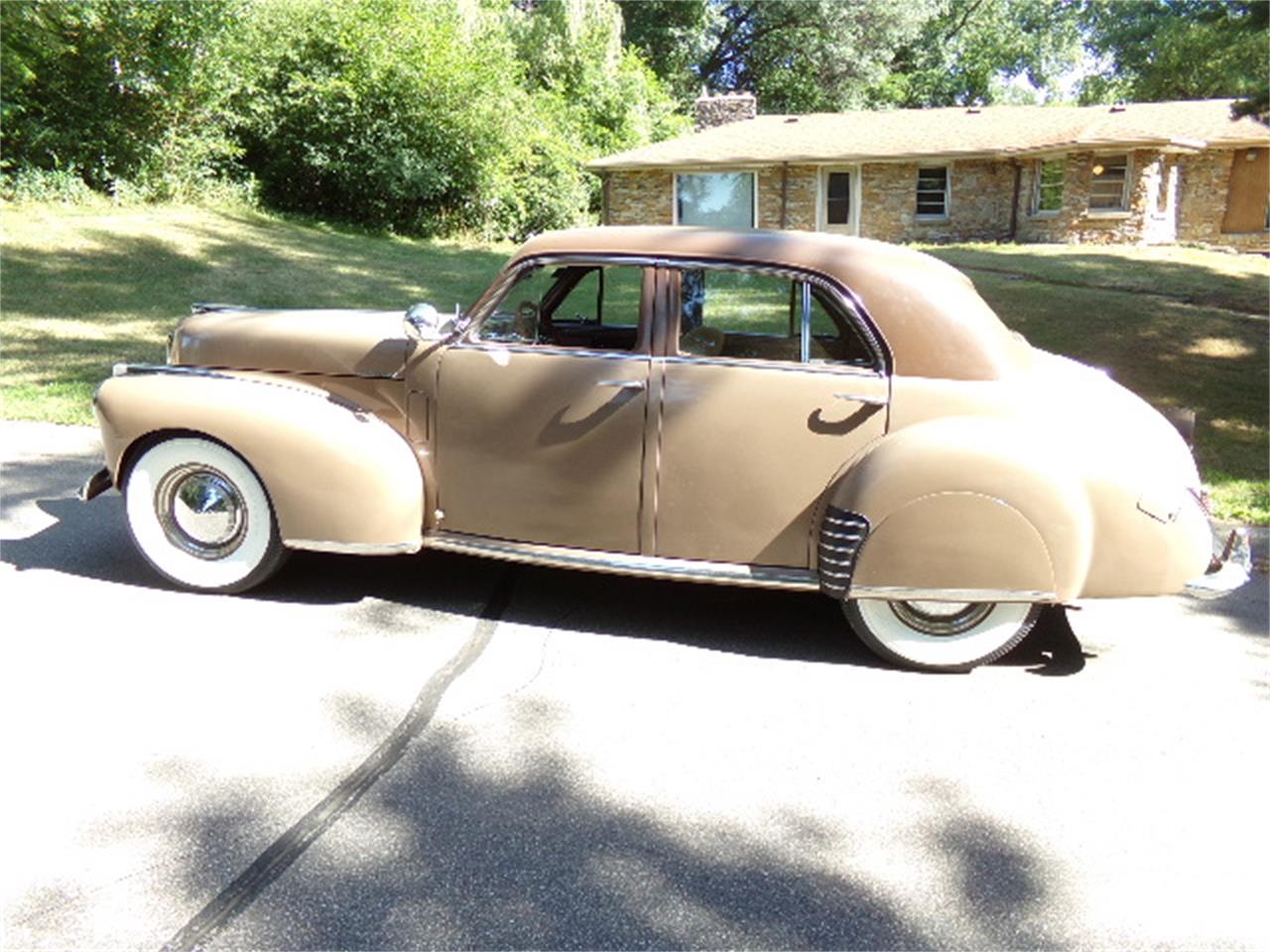 Studebaker-President-1941-tan-and-brown-tan-11