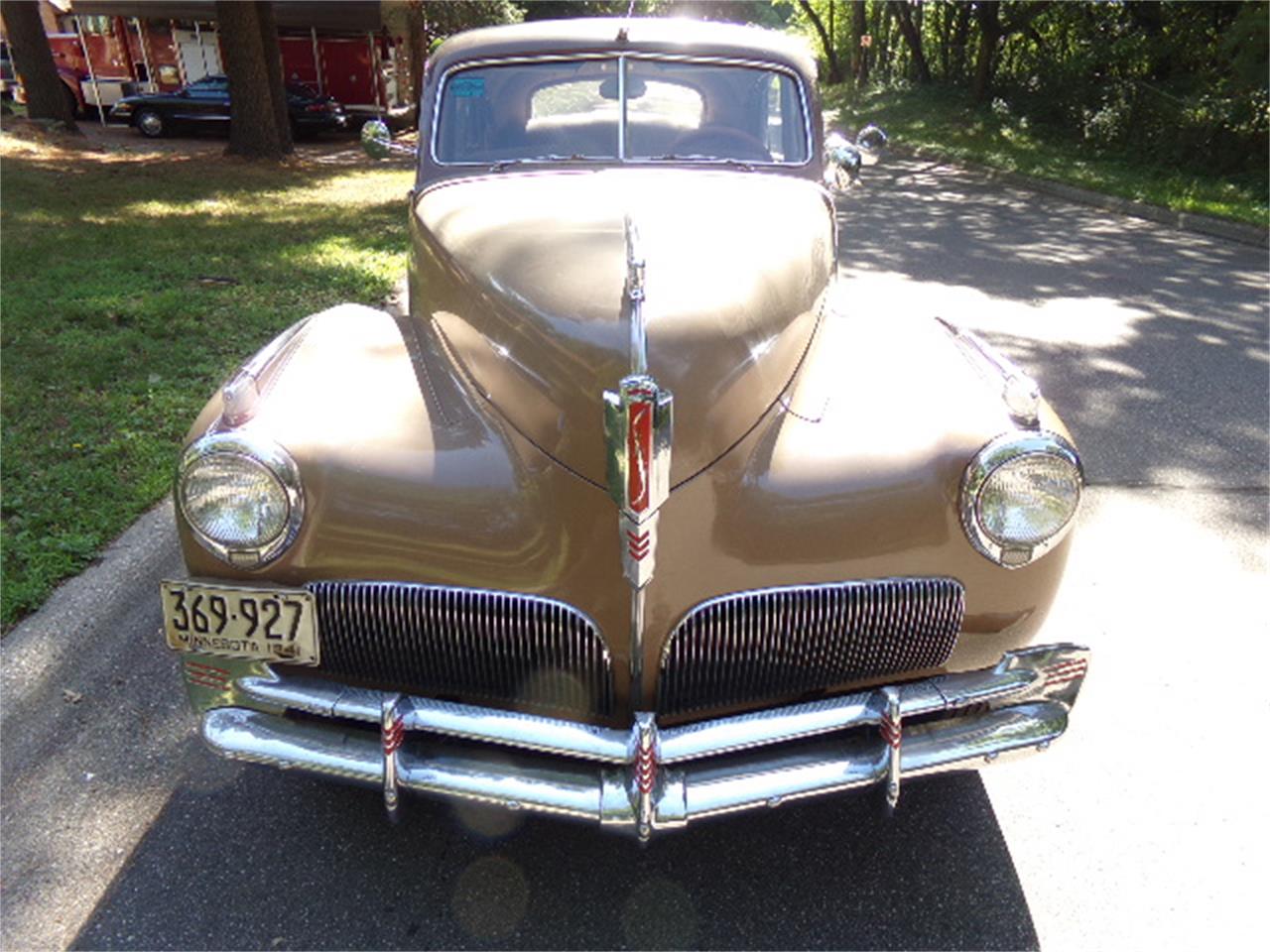 Studebaker-President-1941-tan-and-brown-tan-14
