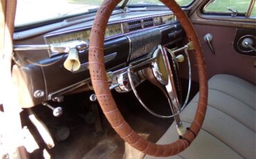 Studebaker-President-1941-tan-and-brown-tan-16
