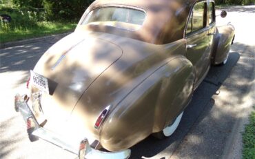 Studebaker-President-1941-tan-and-brown-tan-3