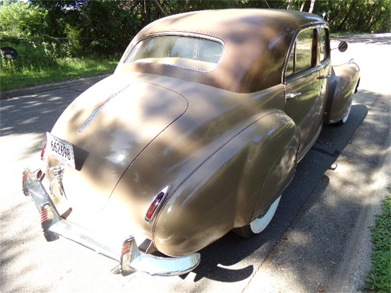 Studebaker-President-1941-tan-and-brown-tan-3