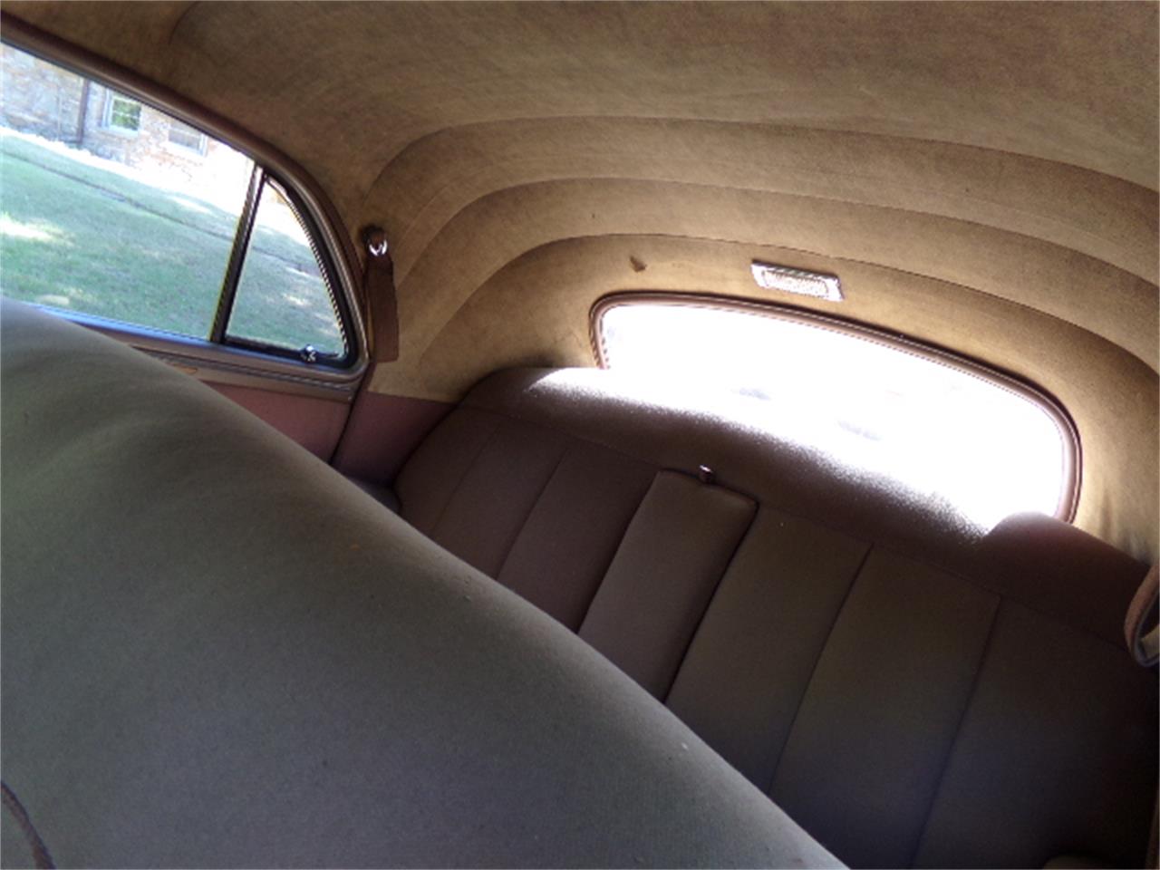 Studebaker-President-1941-tan-and-brown-tan-7