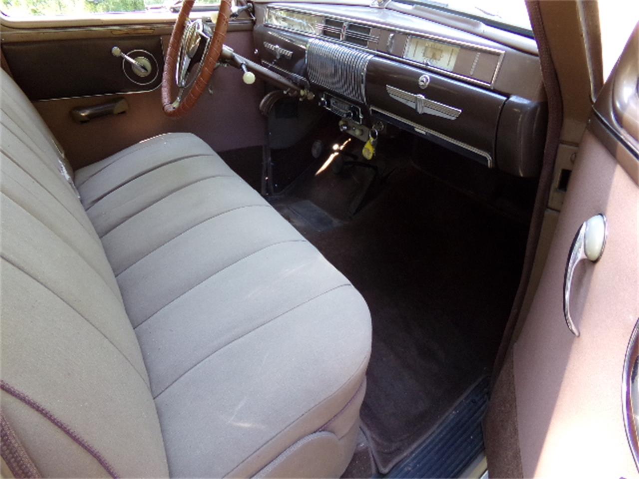 Studebaker-President-1941-tan-and-brown-tan-8