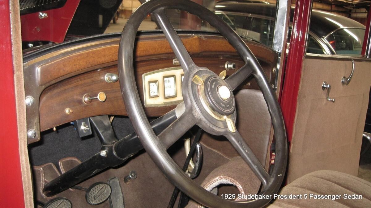 Studebaker-President-Eight-1929-Sedan-9